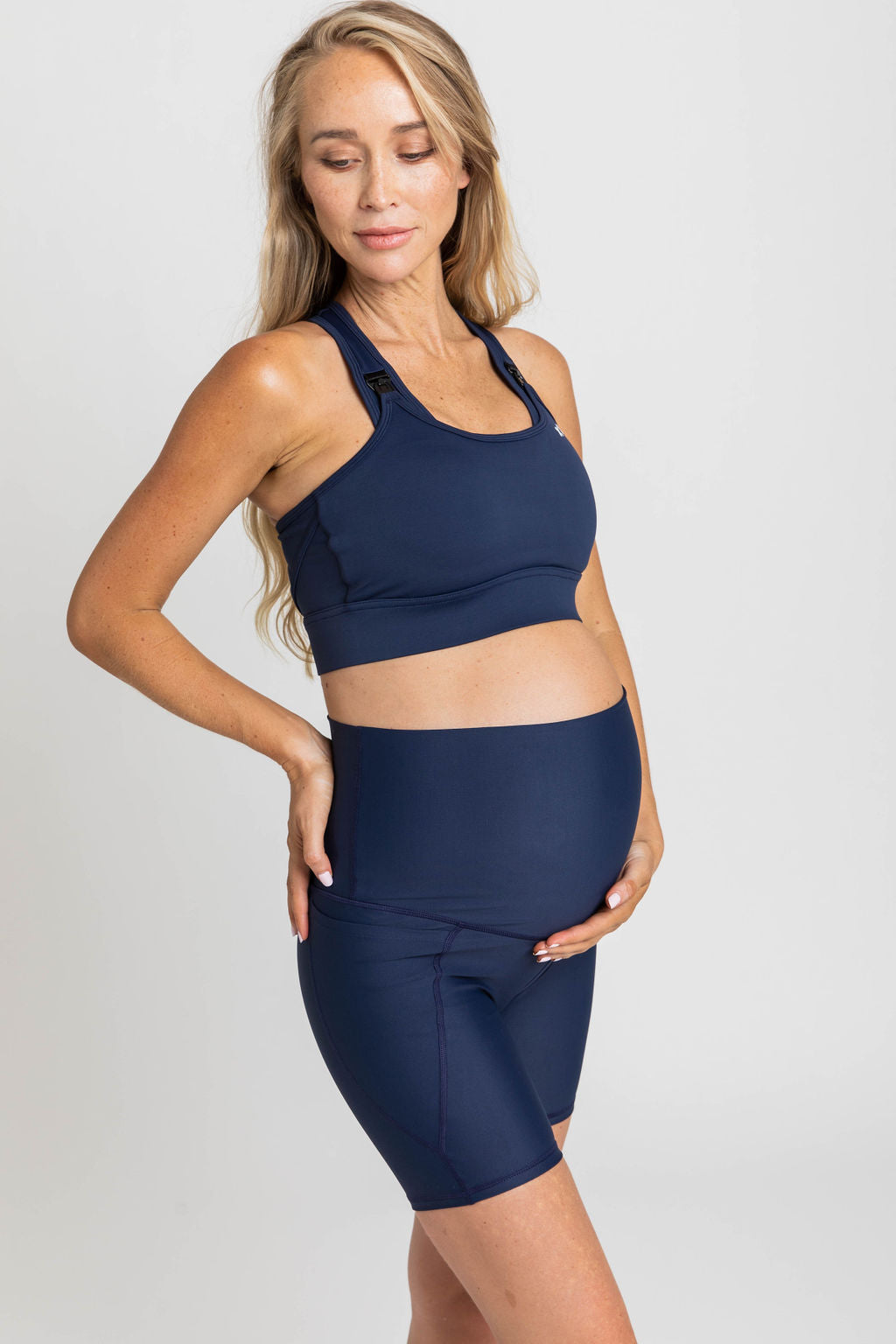 Activewear and Nursing Bras for Pregnant and Breastfeeding Mamas – Kiss ...