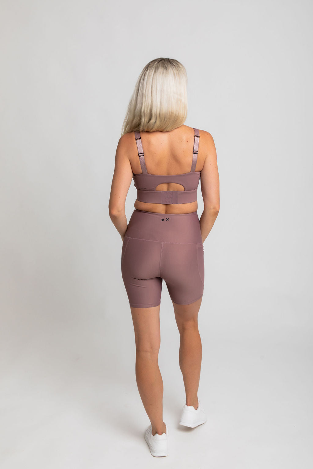 LUXE HIGH RISE SHORT - SPICE
