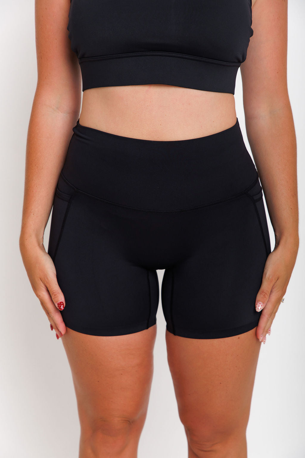 The Form Short - Midnight Black