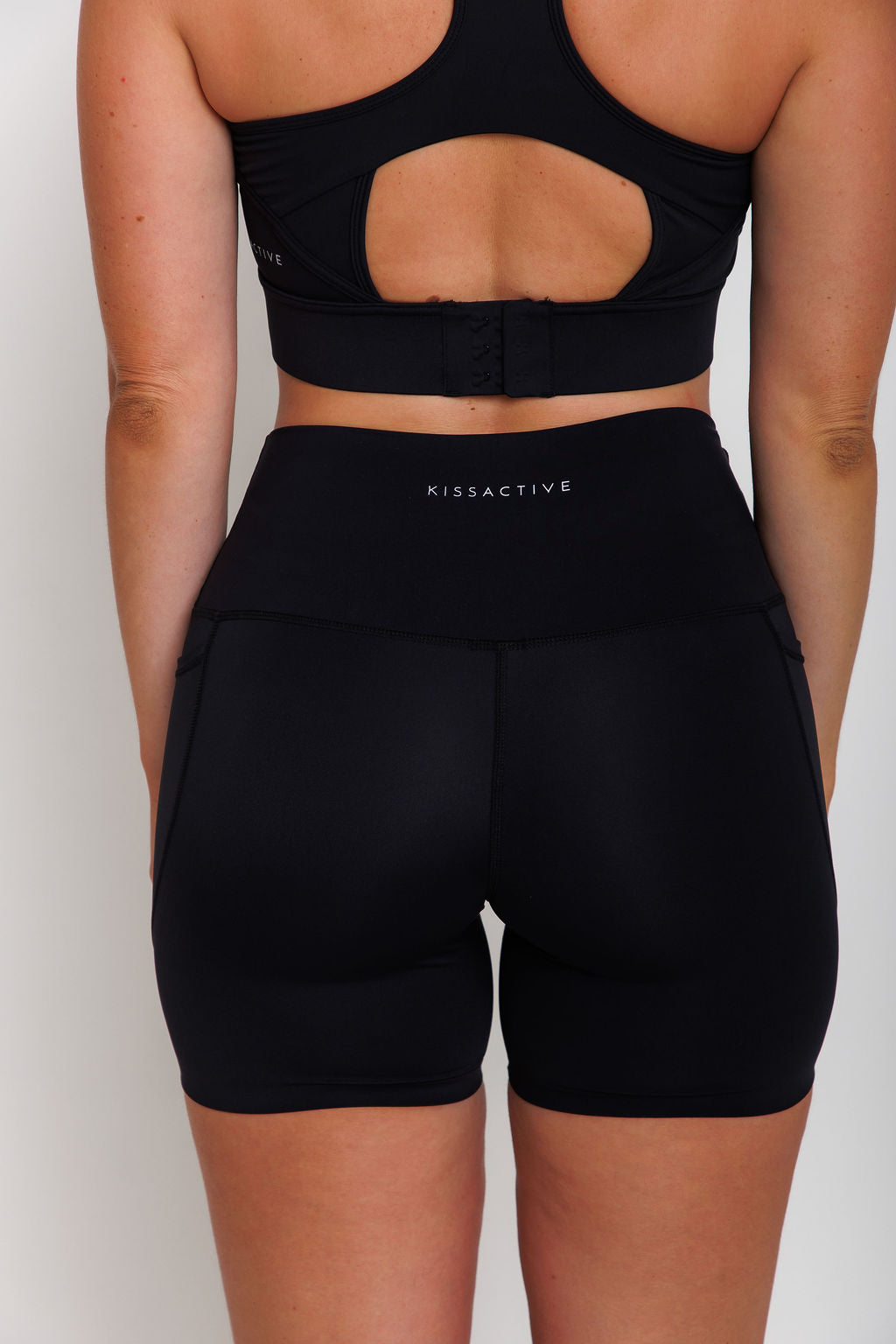 The Form Short - Midnight Black