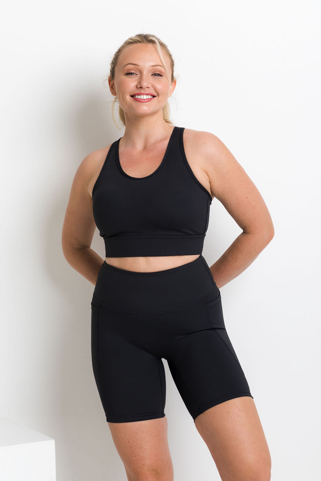 She Runs - Maximum Support Sports Bra - Black