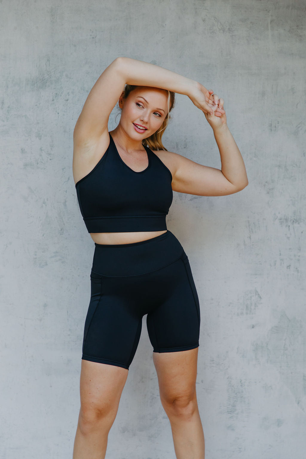 She Runs - Maximum Support Sports Bra - Black