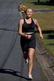 She Runs - Maximum Support Sports Bra - Black